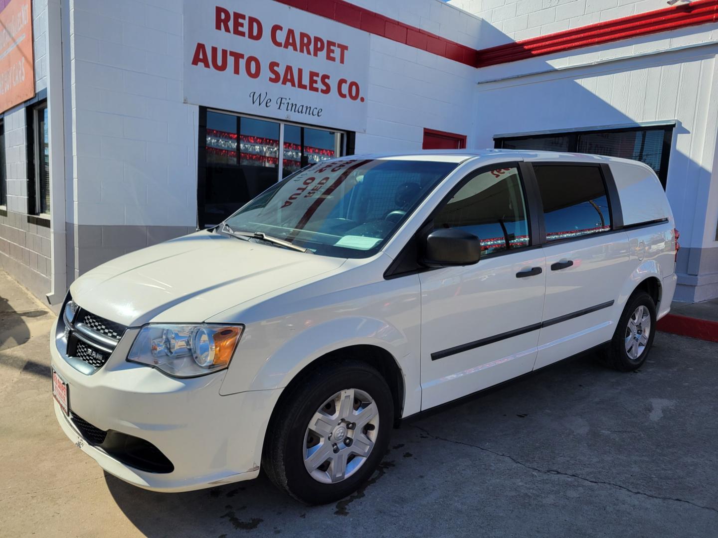 2013 WHITE Dodge Cargo Van Base (2C4JRGAG7DR) with an 3.6L V6 DOHC 24V engine, 4-Speed Automatic transmission, located at 503 West Court, Seguin, TX, 78155, (830) 379-3373, 29.568621, -97.969803 - 2013 Dodge Cargo Van Base with a 3.6L V6 DOHC 24V, Automatic, Tilt, Cruise, CD/AUX Stereo, Power Windows, Locks and Side Mirrors, Dual Climate Control, Tinted Windows, Custom Vinyl Paneled Flooring, Built in Rear Shelving, Cage Divider, Rear Wiper, Rear Defroster and more!! - Photo#0